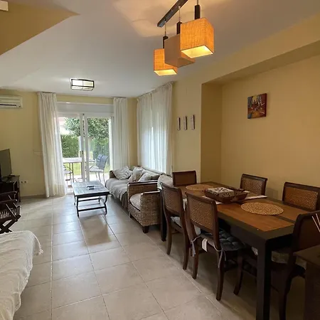 Familiar Con Jardin, Barbacoa Y Piscina En Zona Tranquila De Miami Playa - Es-9-162 Holiday home *