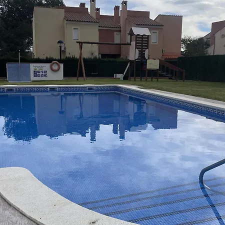 Familiar Con Jardin, Barbacoa Y Piscina En Zona Tranquila De Miami Playa - Es-9-162 Holiday home